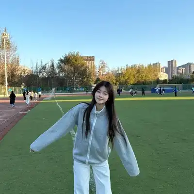 江凡